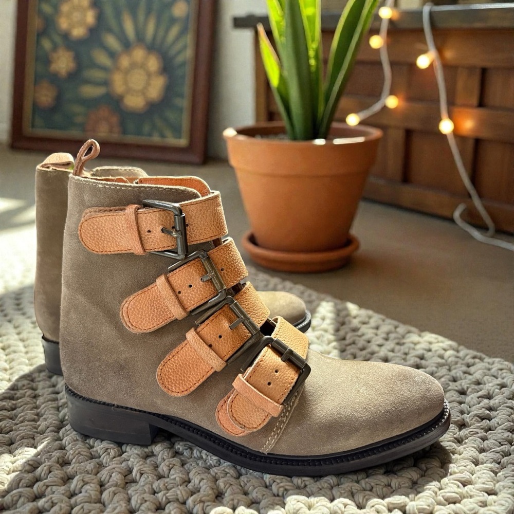 Band Of The Free Hawthorne Suede Ankle Boots